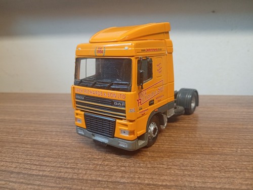 Corgi modern truck - modern,