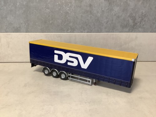 Corgi model truck scale - corgi,