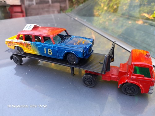 Dinky merc limo - dinky, demons