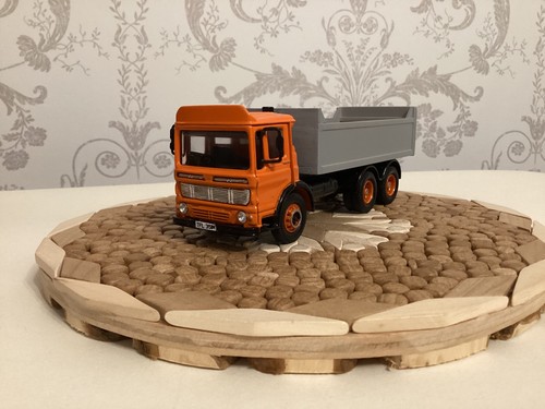 Trucks code aec tipper - 1:50,