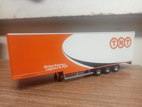 Corgi modern truck - corgi,
